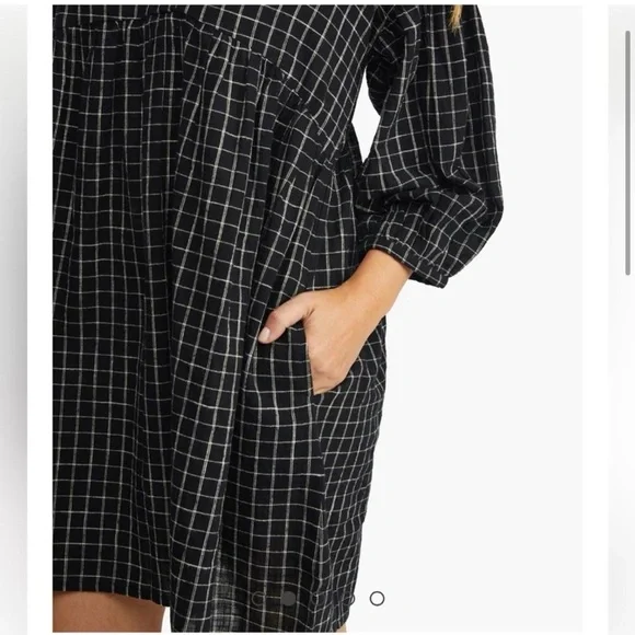 Able Black and White Buttoned Nico Swing Dress with Cuffed Sleeves - Picture 2 of 5